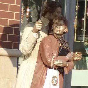 Meet your Posher, Eli